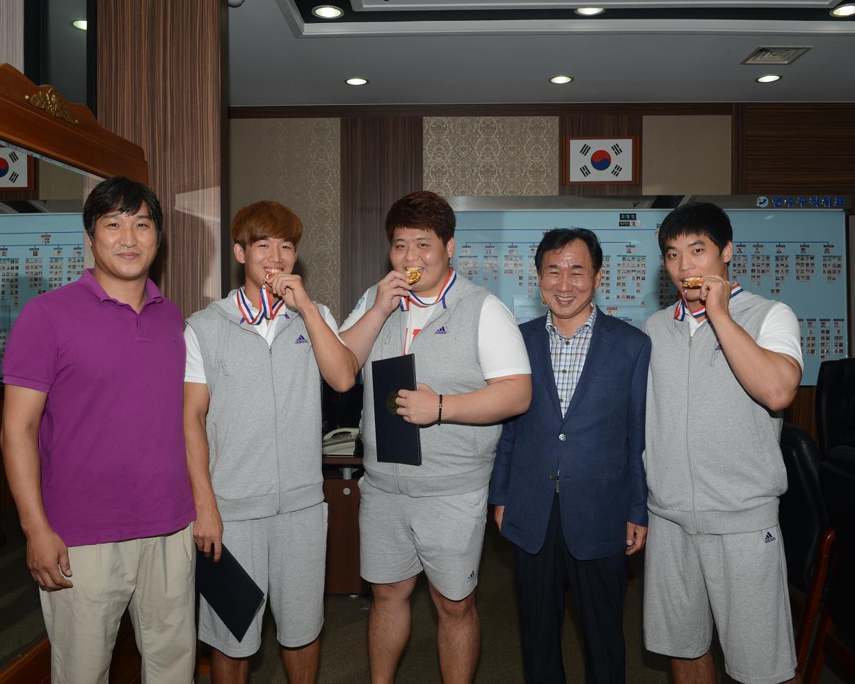연수구청씨름단, 개인전 청장급, 장사급 우승의 1번째 이미지