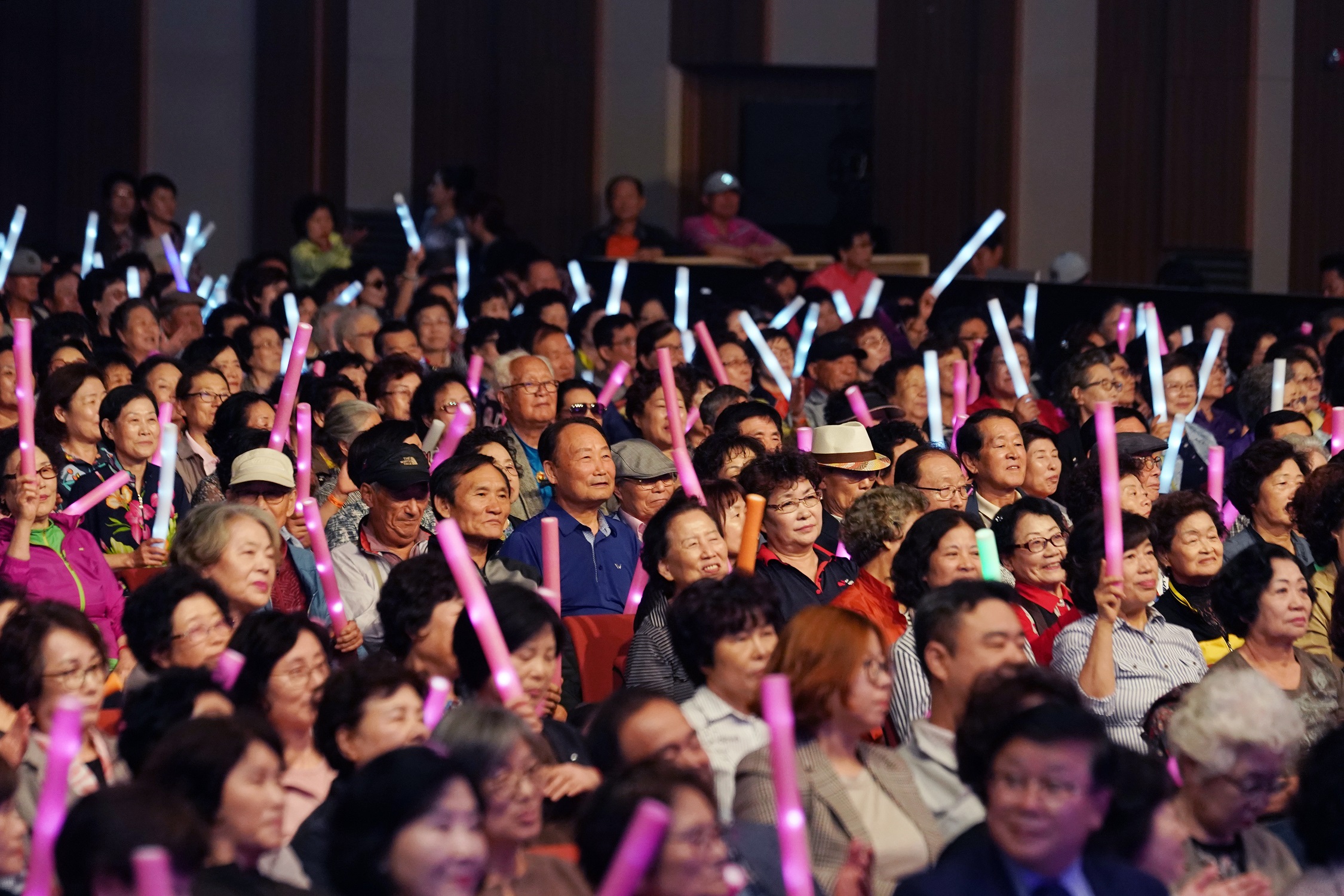 연수구, 2019년 노인의 날 기념식 및 어르신 효 콘서트 성황리에 개최의 2번째 이미지