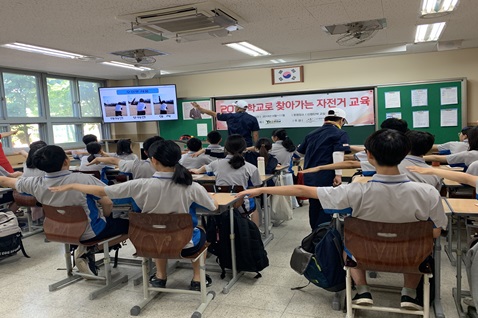 연수구, 인천 최초 학교로 찾아가는 자전거 교육의 1번째 이미지