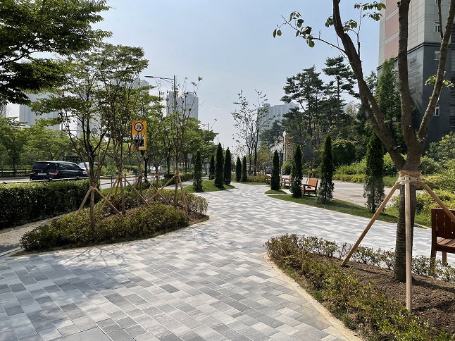 연수구, 첨단초등학교 앞 걷고 싶은 거리 조성의 2번째 이미지