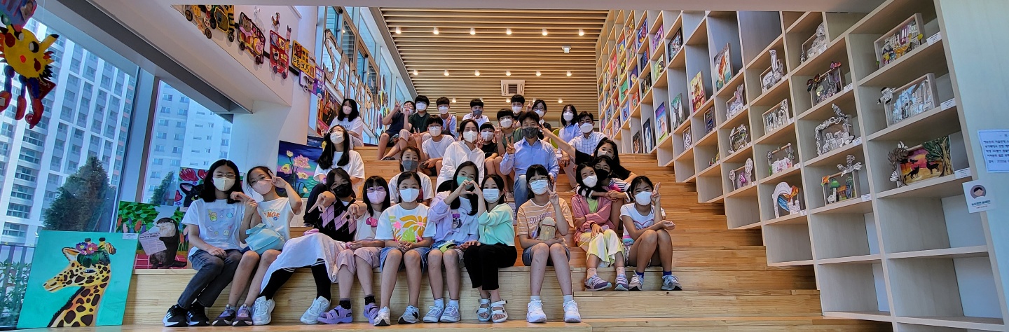 송도4동 주민자치회, 북카페 갤러리 운영 개시의 2번째 이미지