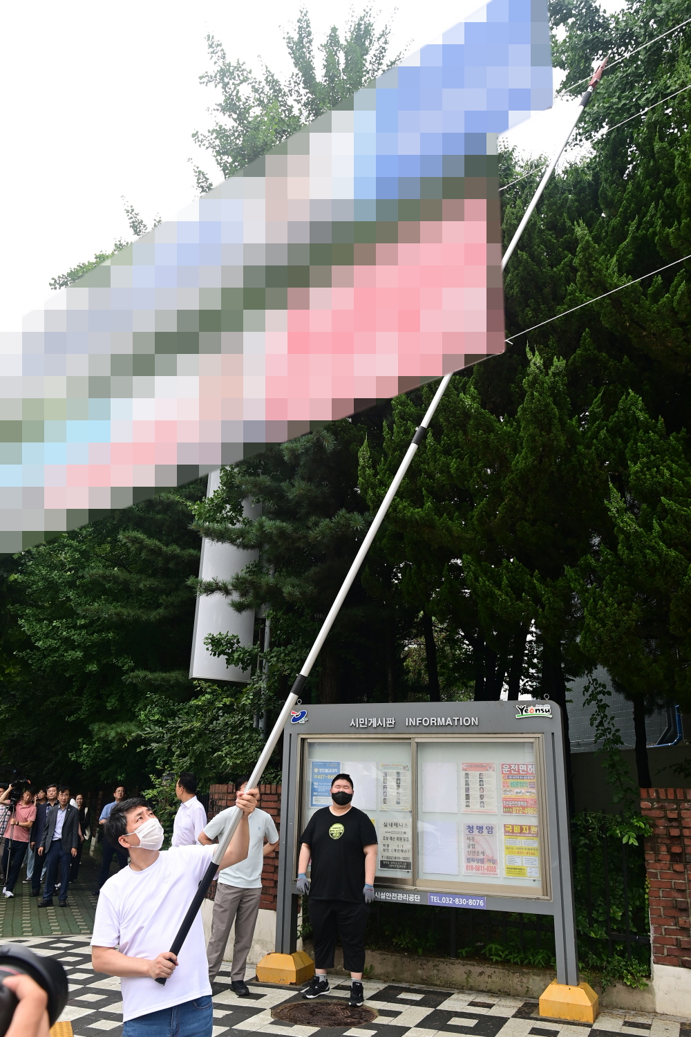 연수구, 정당현수막 철거 첫날 48개 정비 완료