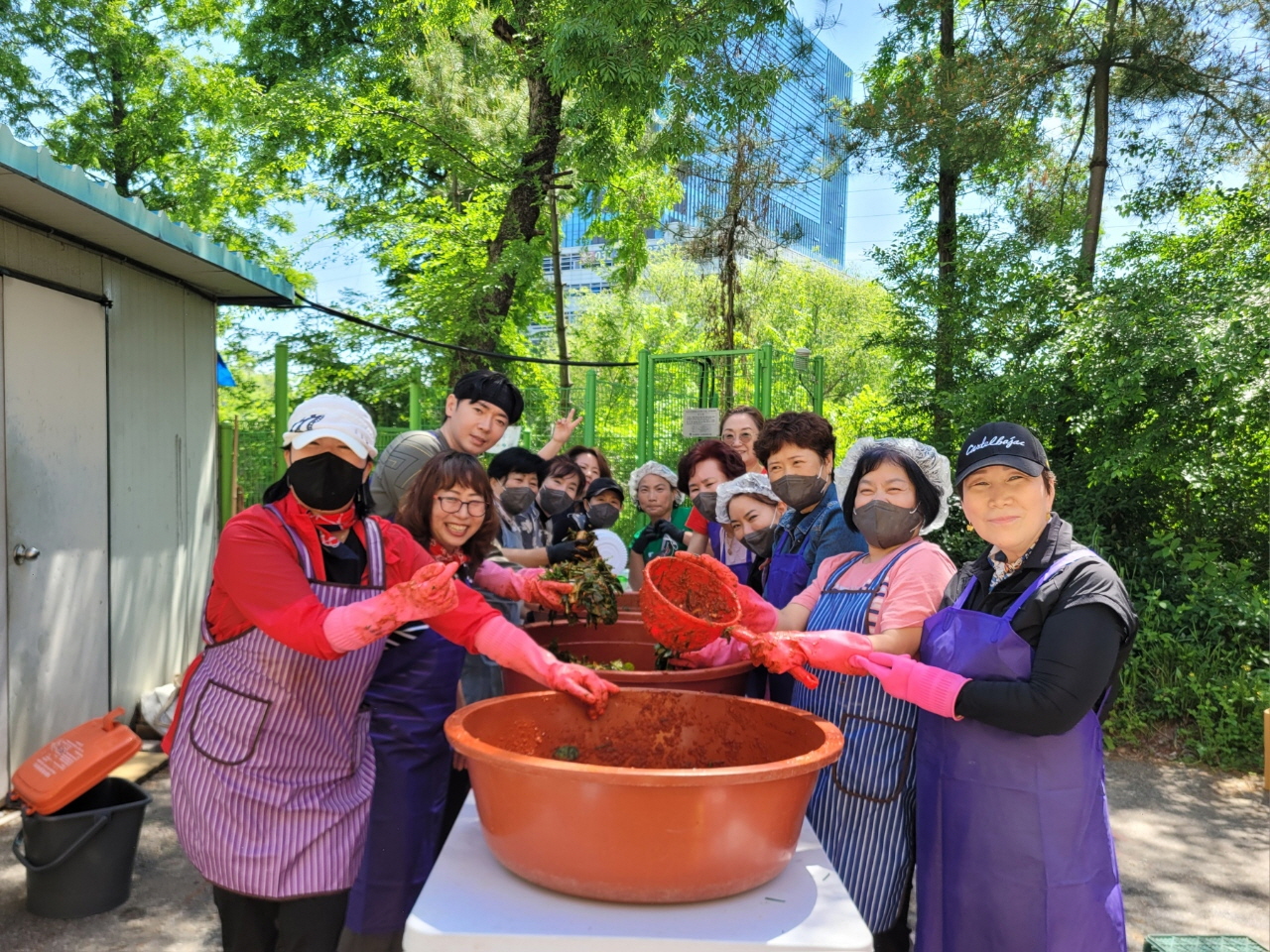 선학동 지사협, “맛잇는 김치, 행복나눔 지원사업”