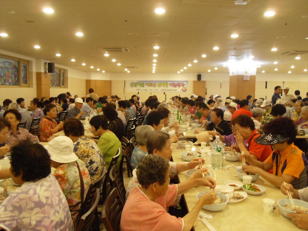 동춘1동 '어르신 건강기원 삼계탕 나눔 행사' 개최의 1번째 이미지
